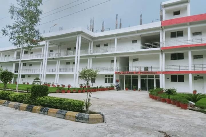 RPS College of Pharmacy campus in Barabanki, Uttar Pradesh, India — photo 1