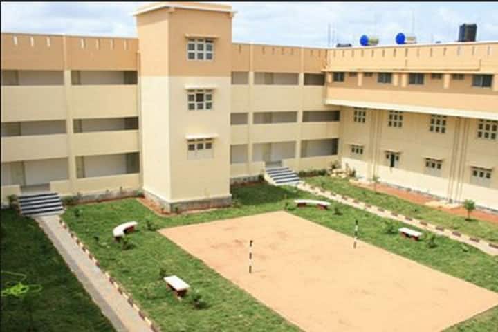 Sir Issac Newton College of Physiotherapy campus in Nagapattinam, Tamil Nadu, India — photo 1