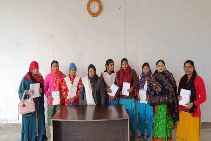 Dr Parashuram Deenbandhu PG College campus in Ambedkar Nagar, Uttar Pradesh, India — photo 3