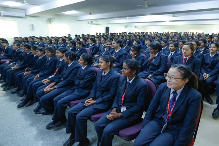 Royal College of Arts campus in Bangalore, Karnataka, India — photo 3