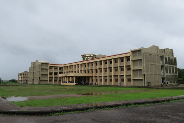 GM Vedak College of Science, Tala campus in Tala, Maharashtra, India