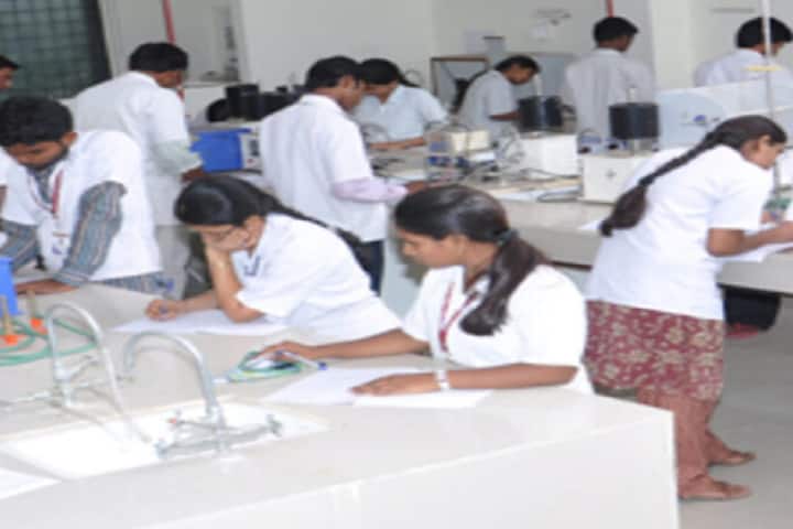 Ram Lakhan Mahavidyalaya campus in Mau, Uttar Pradesh, India — photo 1