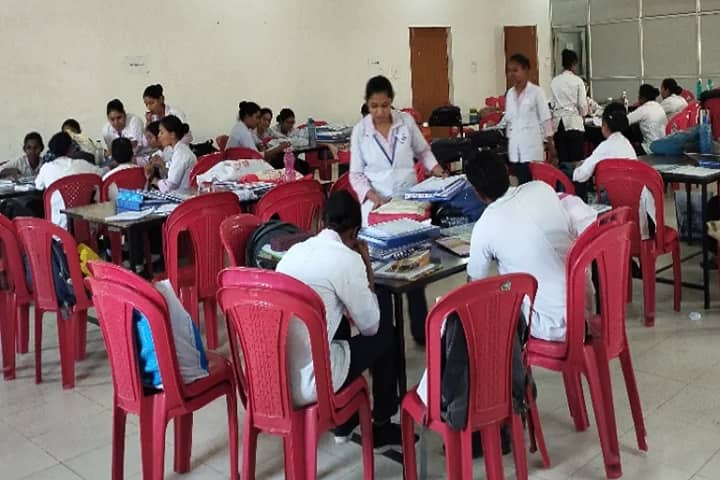Career College of Nursing campus in Raigarh, Chhattisgarh, India — photo 5