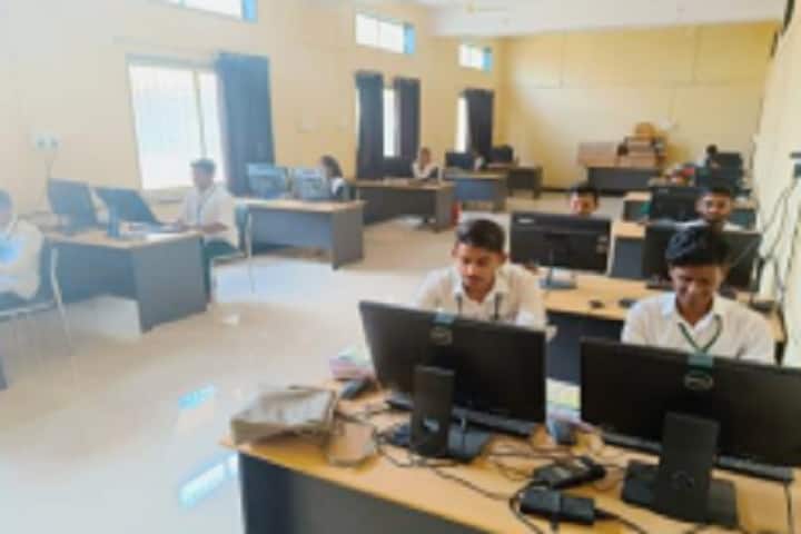 College Of Agriculture campus in Golegaon, Maharashtra, India — photo 5