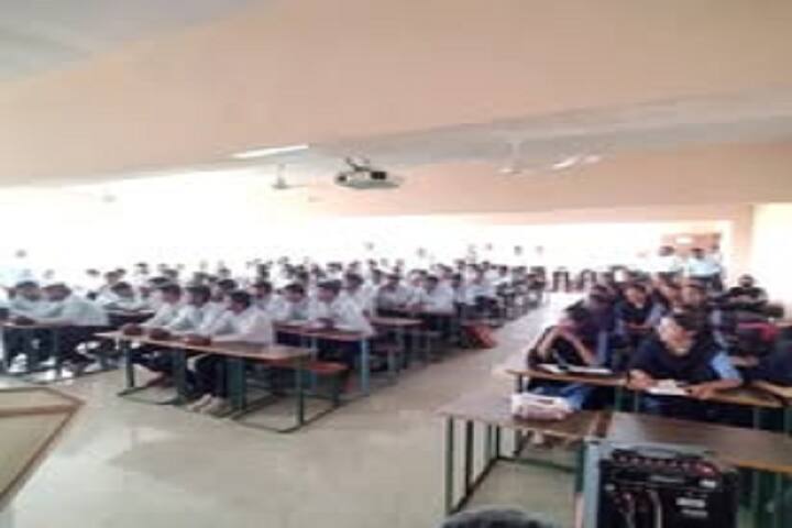 Vikasratna Sarkarsaheb Rawal College of Agriculture campus in Dondaicha, Maharashtra, India — photo 2