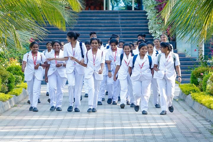Royal College of Nursing campus in Bangalore, Karnataka, India — photo 2