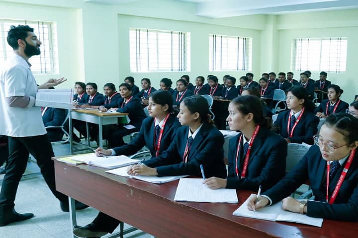 Royal College of Nursing campus in Bangalore, Karnataka, India — photo 3