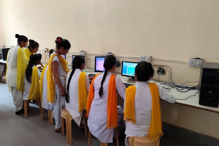 Shri Agrasen Kanya Snatakottar Mahavidhyalaya campus in Bayana, Rajasthan, India — photo 3