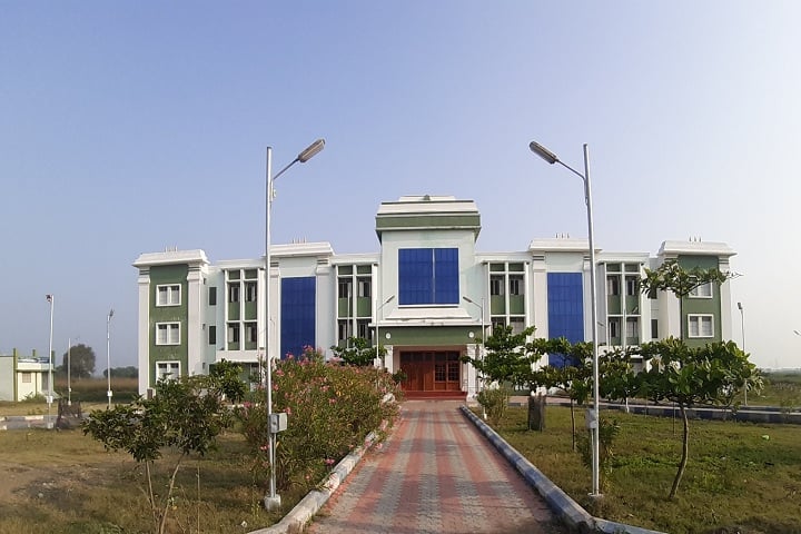 Thiruvalluvar University Model Constituent College of Arts and Science campus in Cuddalore, Tamil Nadu, India — photo 1