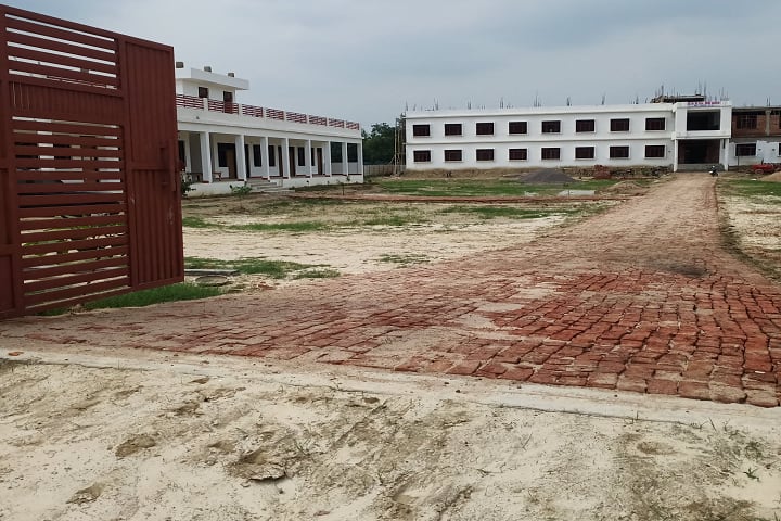 DKDL Degree College campus in Kaushambi, Uttar Pradesh, India — photo 2