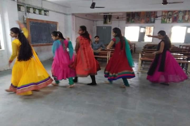Smt Lilavatiben Manilal Shah Science College campus in Radhanpur, Gujarat, India — photo 3