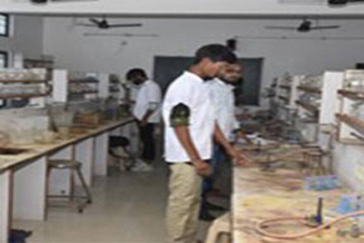 Smt Lilavatiben Manilal Shah Science College campus in Radhanpur, Gujarat, India — photo 6