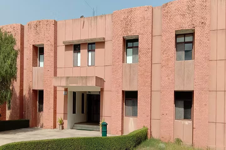 Sobhasaria School of Law campus in Sikar, Rajasthan, India — photo 1