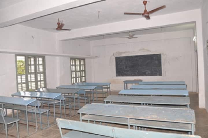Sri YVS and Sri BRM College of Physical Education campus in Muktheswaram, Andhra Pradesh, India — photo 2