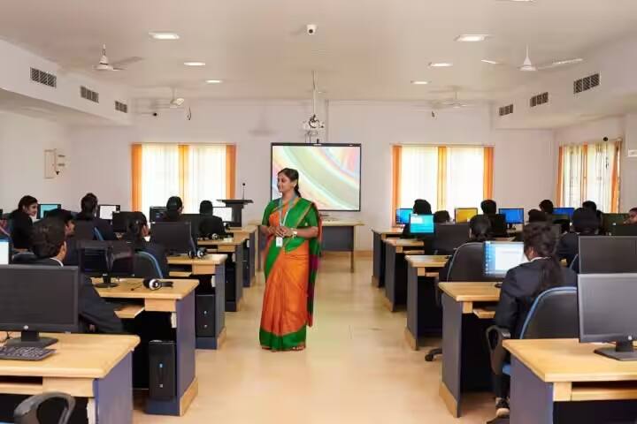 Naipunnya Business School campus in Thrissur, Kerala, India — photo 5