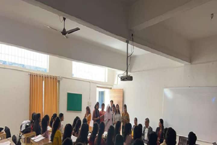 Damji Posla Gavit Ayurved College and Hospital campus in Nandurbar, Maharashtra, India — photo 6
