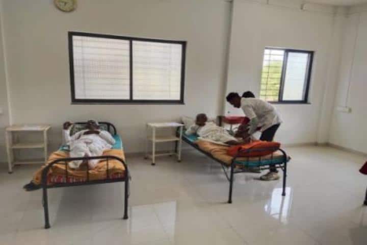 Rukhmini Ayurvedic Medical College campus in Sangamner, Maharashtra, India — photo 2