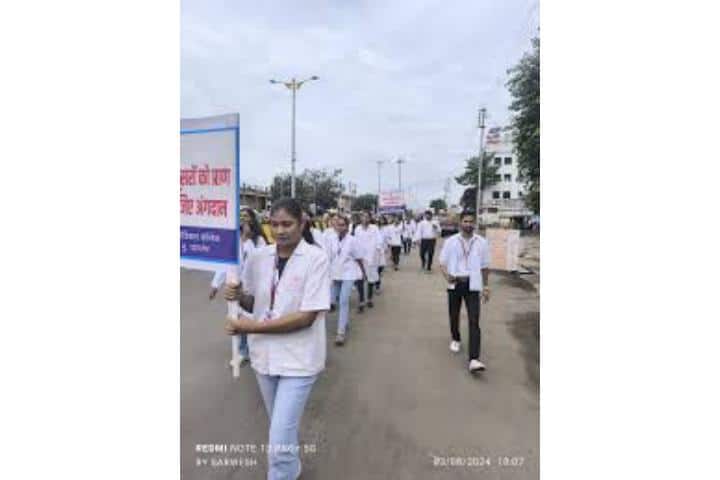 Shri Prakashchand Jain Ayurvedic Medical College campus in Jalgaon, Maharashtra, India — photo 4