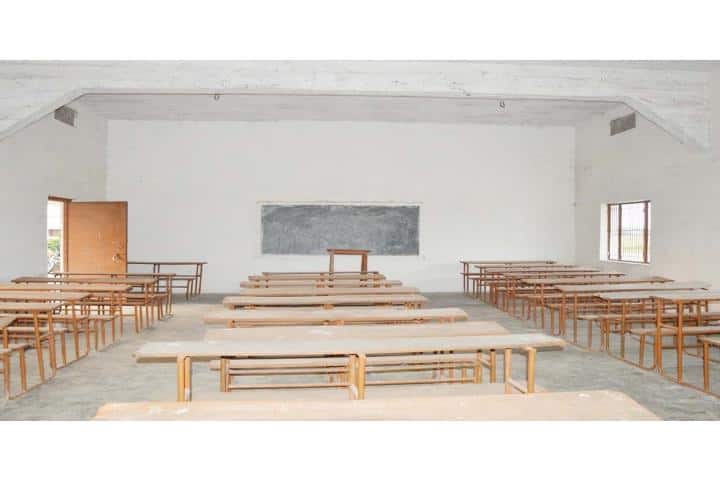 Jai Maa Sudami Devi Balika Mahavidyalaya campus in Ghazipur, Uttar Pradesh, India — photo 5