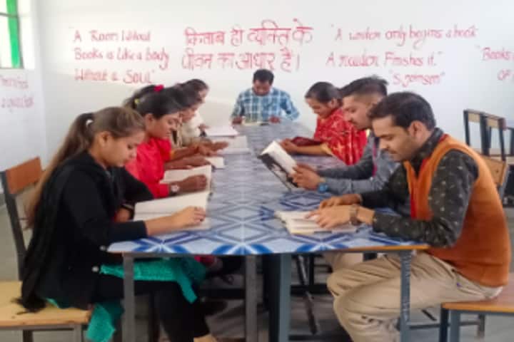 Mahant Shri Ramjanki Sharan Das Vaishnav Government Snatak College campus in Kabirdham, Chhattisgarh, India — photo 1