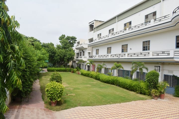 Saint Stephen College campus in Kishangarh, Rajasthan, India — photo 1