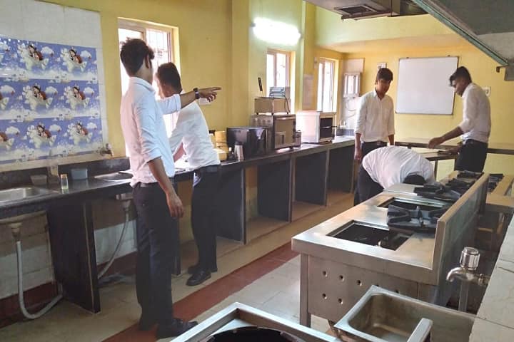 National Institute of Hotel Management campus in Kolkata, West Bengal, India — photo 5
