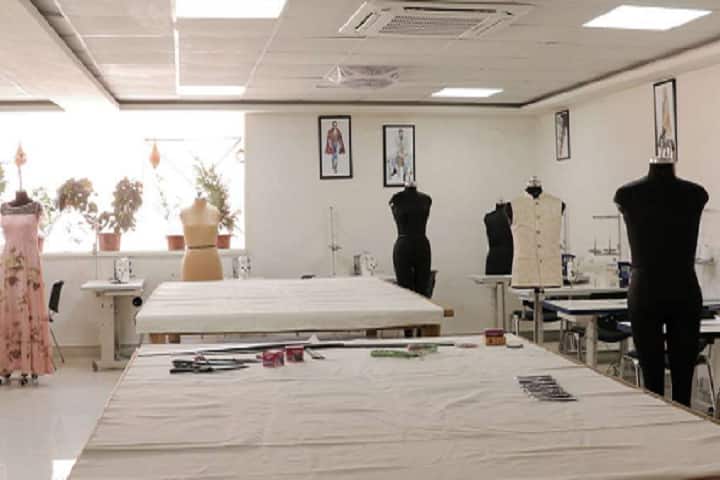 FasDes College campus in Jaipur, Rajasthan, India — photo 2