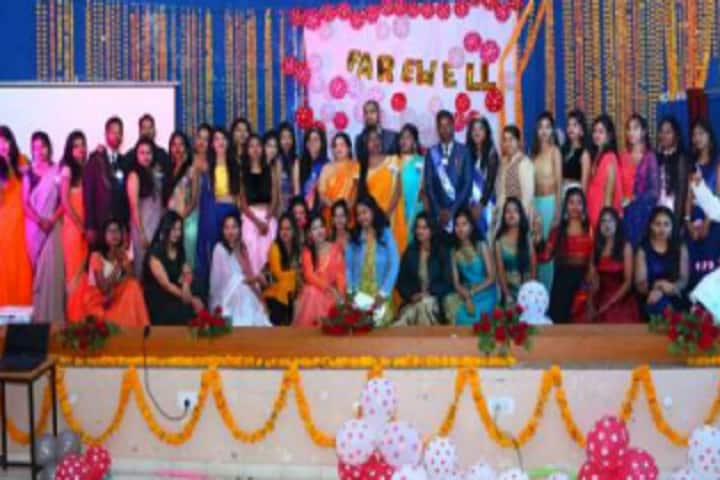 Career College of Nursing campus in Bhopal, Madhya Pradesh, India — photo 3