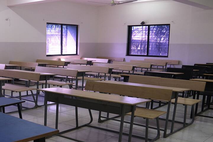 Indira College of Arts campus in Pune, Maharashtra, India — photo 3