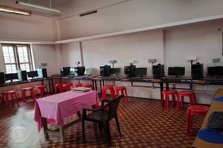 Jayasree Arts and Science College campus in Pulpally, Kerala, India — photo 5
