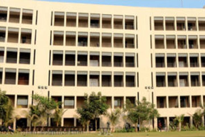 Adani University, Ahmedabad campus photo