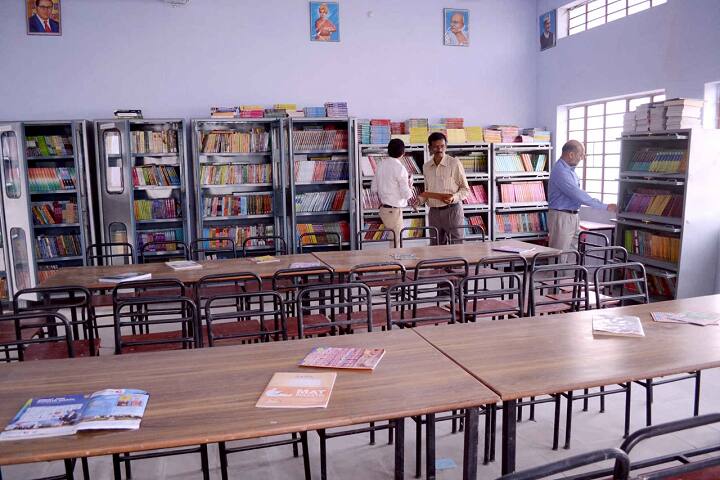 Maharani Balika Mahavidyalaya campus in Jhunjhunu, Rajasthan, India — photo 1