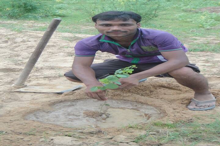 Smt Gomti Smarak Vigyan Mahavidyalaya campus in Etah, Uttar Pradesh, India — photo 4