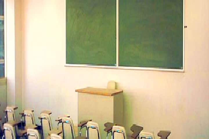Sahu Ram Swaroop Mahila Mahavidyalaya campus in Bareilly, Uttar Pradesh, India — photo 2