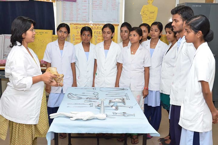 SS Institute of Nursing Sciences campus in Davanagere, Karnataka, India — photo 2