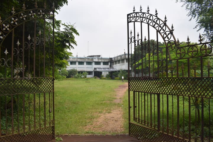 Panchthupi Haripada Gouribala College campus in Panchthupi, West Bengal, India — photo 1