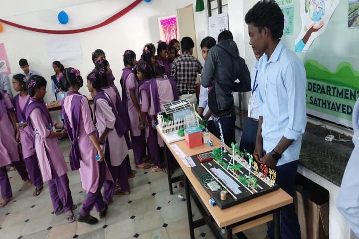 Government Polytechnic campus in Anantapur, Andhra Pradesh, India — photo 4