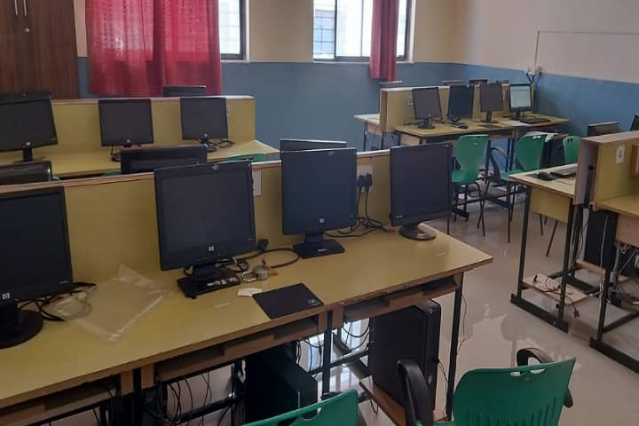 Kai Nirmalatai Pingle Law College campus in Chakan, Maharashtra, India — photo 4