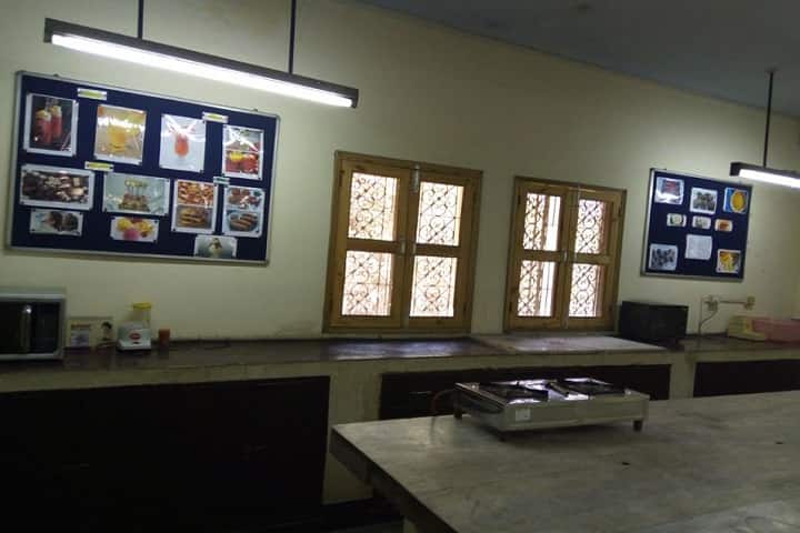 Janki Devi Vocational Centre campus in New Delhi, Delhi, India — photo 2