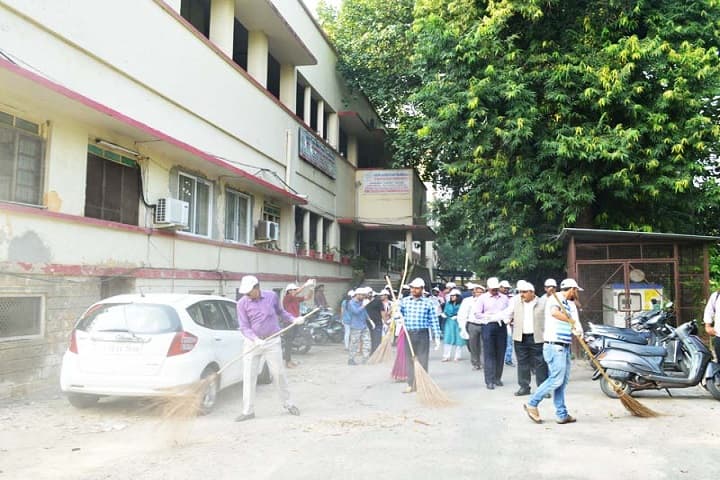 English and Foreign Languages University campus in Lucknow, Uttar Pradesh, India — photo 1