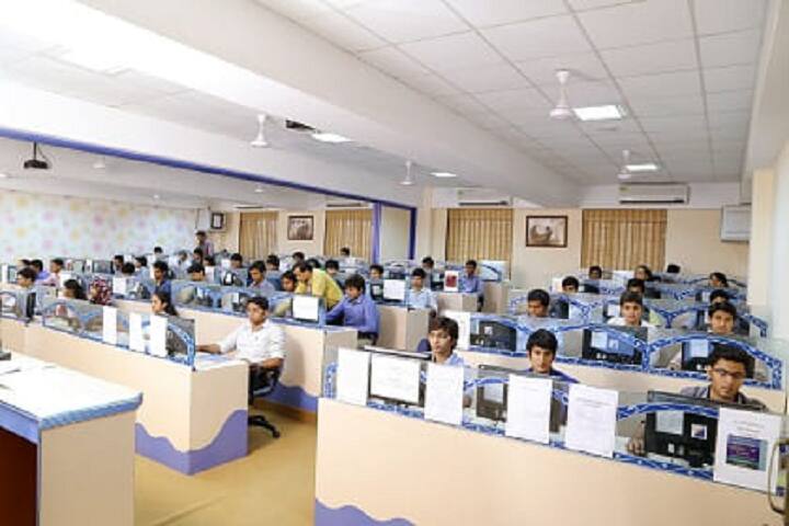 Thakur Shyamnarayan Engineering College campus in Mumbai, Maharashtra, India — photo 4