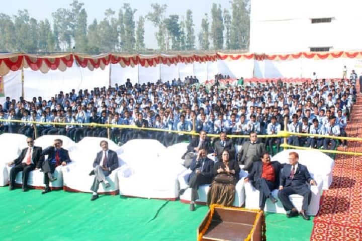 DN College campus in Bulandshahr, Uttar Pradesh, India — photo 3