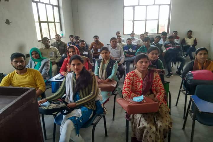 Maa Sharda Vidyapeeth campus in Bulandshahr, Uttar Pradesh, India — photo 3