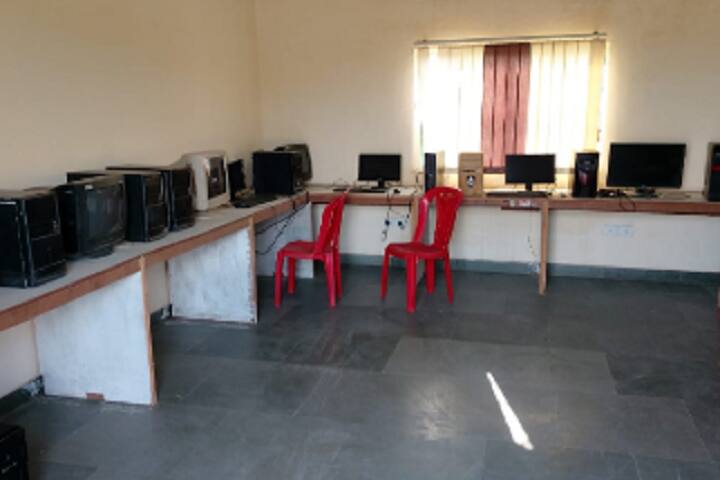 Sai Nath College of Management campus in Gwalior, Madhya Pradesh, India — photo 4