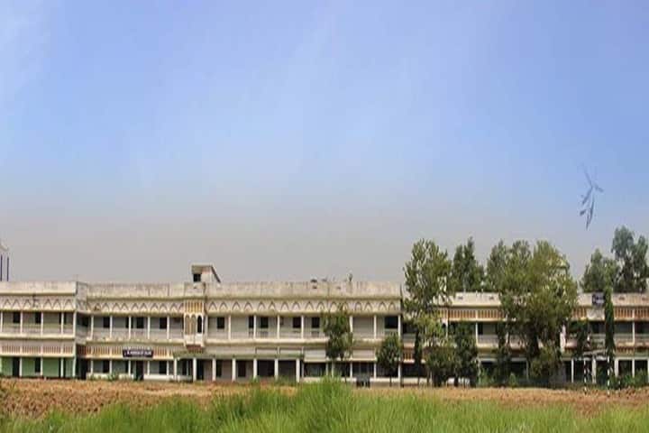 Dr Gour Mohan Roy College campus in Burdwan, West Bengal, India — photo 2