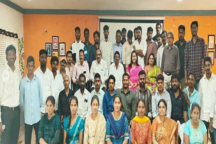 Medarametla Anjamma Mastan Rao Law College campus in Narasaraopet, Andhra Pradesh, India — photo 3