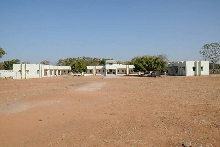 Sabar Gram Seva Mahavidyalaya campus in Sabarkantha, Gujarat, India — photo 5