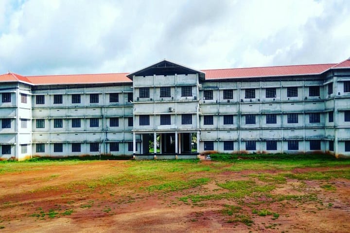 Mar Osthatheos College campus in Thrissur, Kerala, India — photo 2