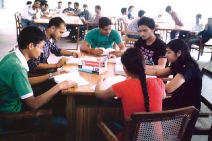 JS University campus in Shikohabad, Uttar Pradesh, India — photo 2