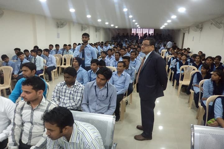 Laxmipati College campus in Bhopal, Madhya Pradesh, India — photo 2